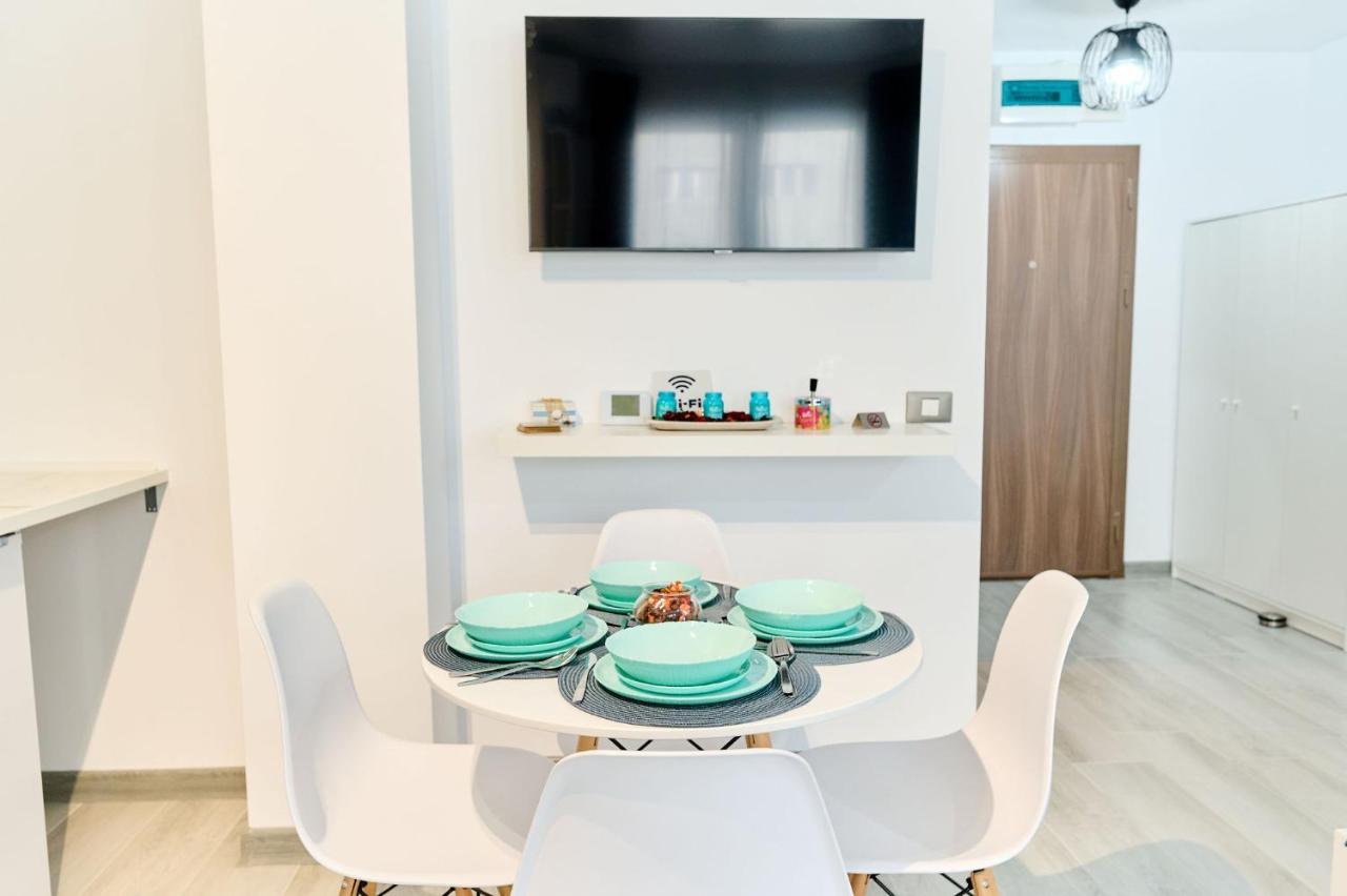 Appartamento Studioul De La Mare Nord10 -Free Pool & Playground Mamaia Esterno foto